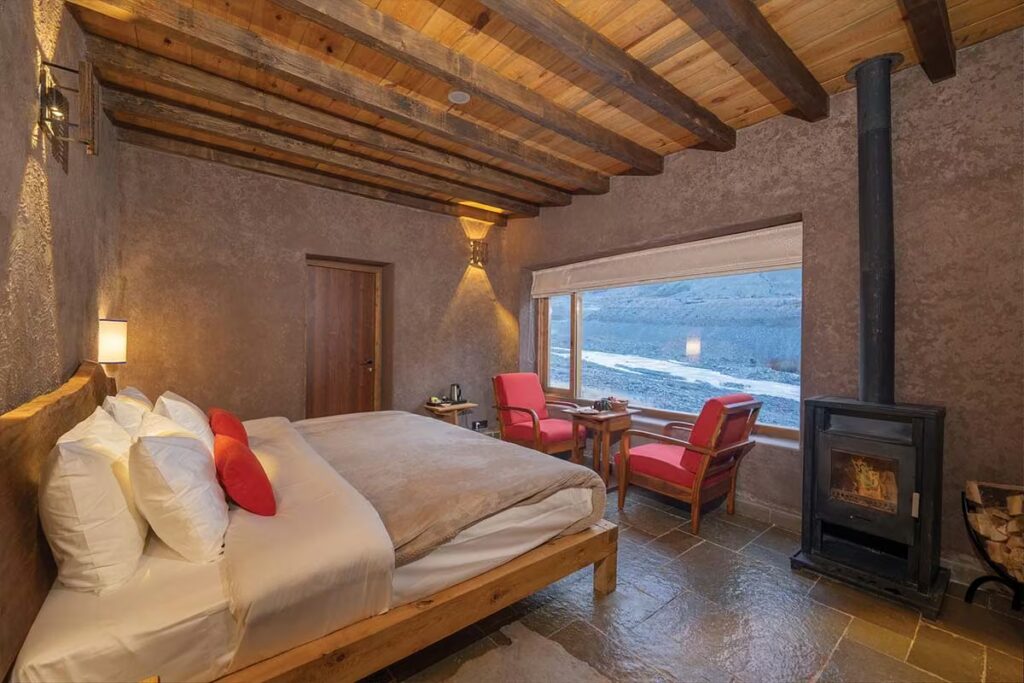 Luxury Snow Leopard Safari in India
